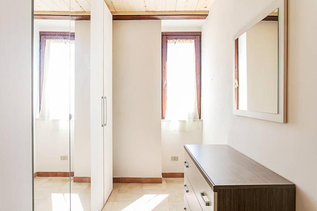 Roman Ruins - Elegant Apartment Olbia Exterior foto